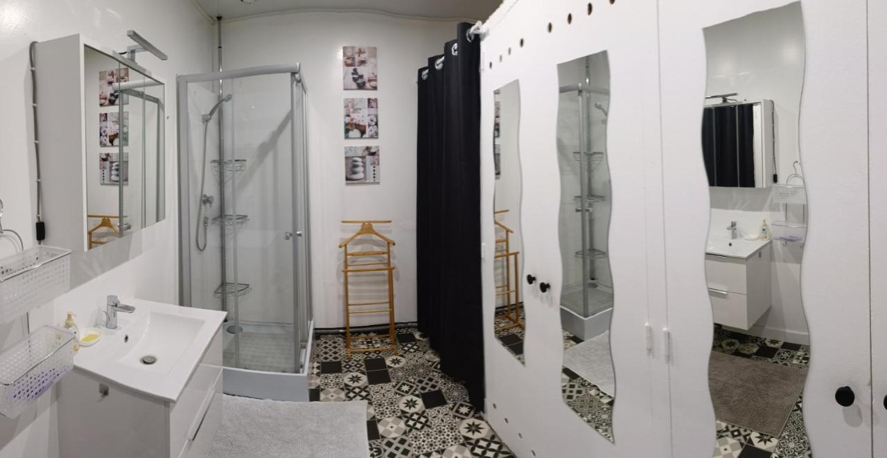 Loft Chez Valy Et Herve Charleville-Mézières Exteriör bild