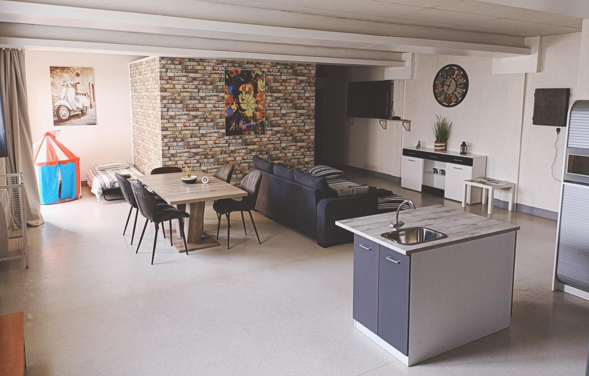 Loft Chez Valy Et Herve Charleville-Mézières Exteriör bild
